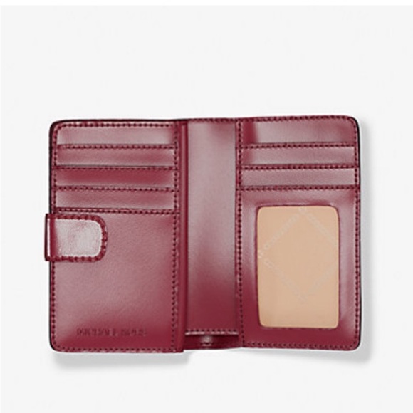 Michael Kors Jet Set Medium Two-Tone Logo Wallet - Picture 11 of 11